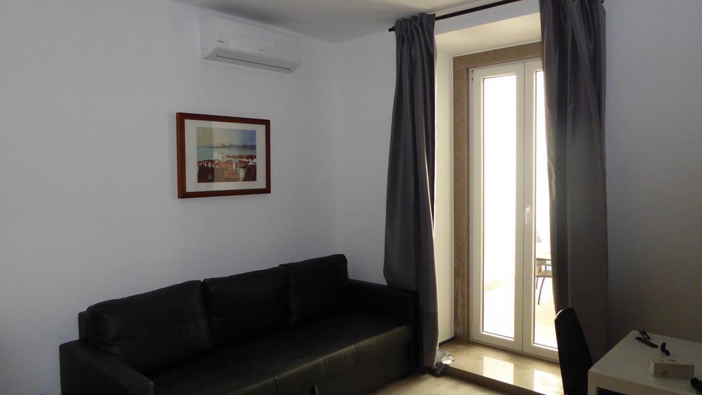 Dobairro Suites At Bairro Alto Lisbon Exterior photo